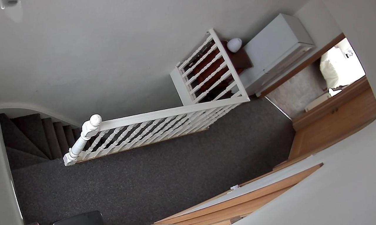 New Flat, Own Bathroom, Sitting Room & Large Bedroom - Walsall Bescot Eksteriør bilde